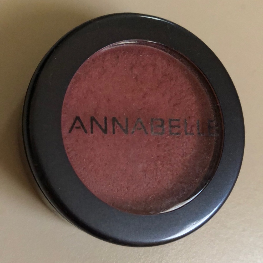 Annabelle Bold Blush - 48 - Burgundy - 3 g - open